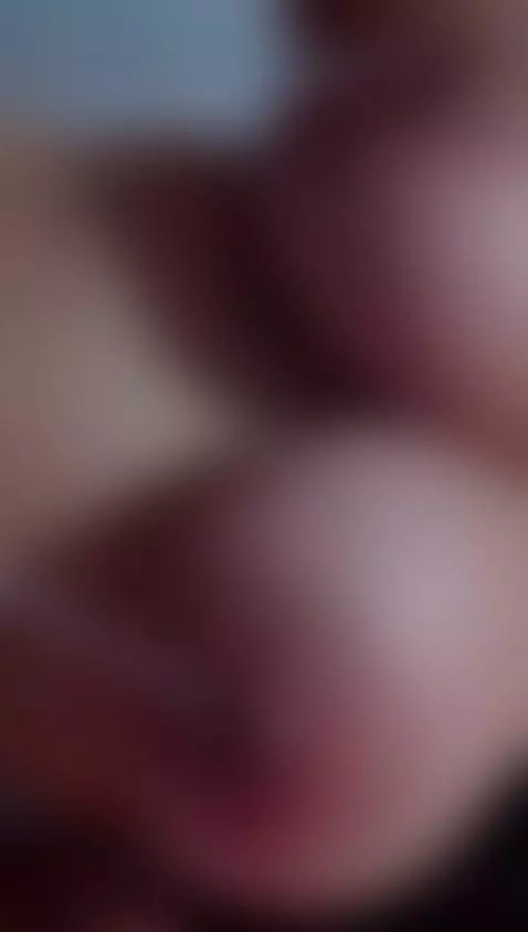 Y si me tomas de  esta  cadena .... que harias by gisellvonkova