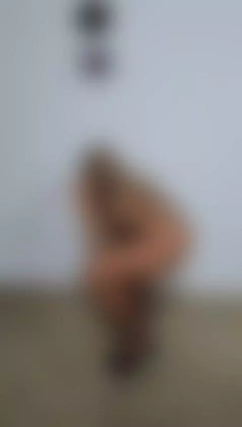 Fishnet stockings, heels, red lipstick, red nails, the power... by gisellvonkova