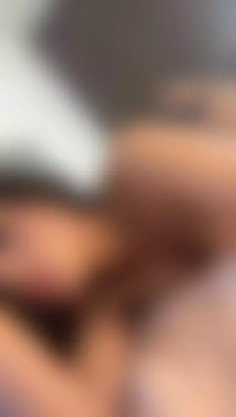 Let's go to my bed? by nataliacam