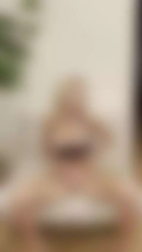 nude, striptease, homevideo by iraqueen