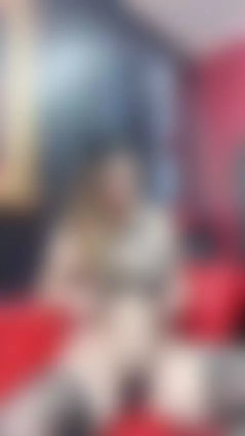 pull it while you fuck me 😳💥💥 by isisgreyy