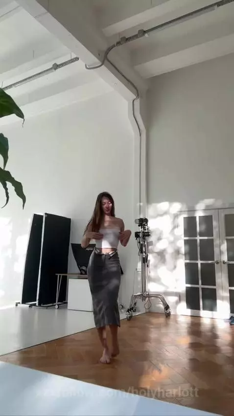 You think you want me? You only want what I allow you to wan... by holyharlott