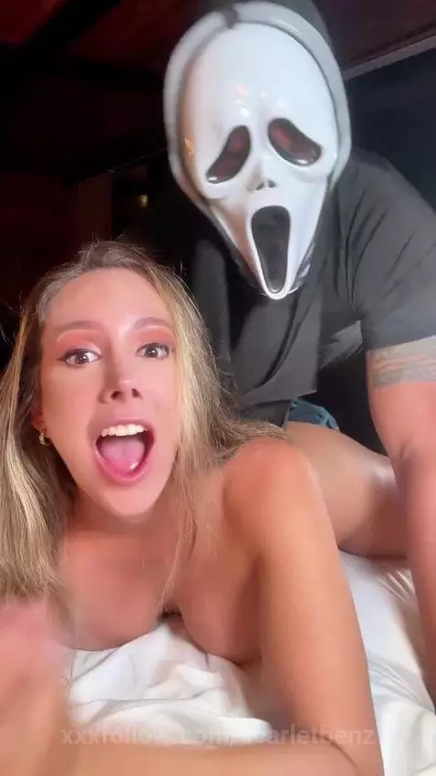 Scream 💀 wanna fuck me ! by scarletbenz