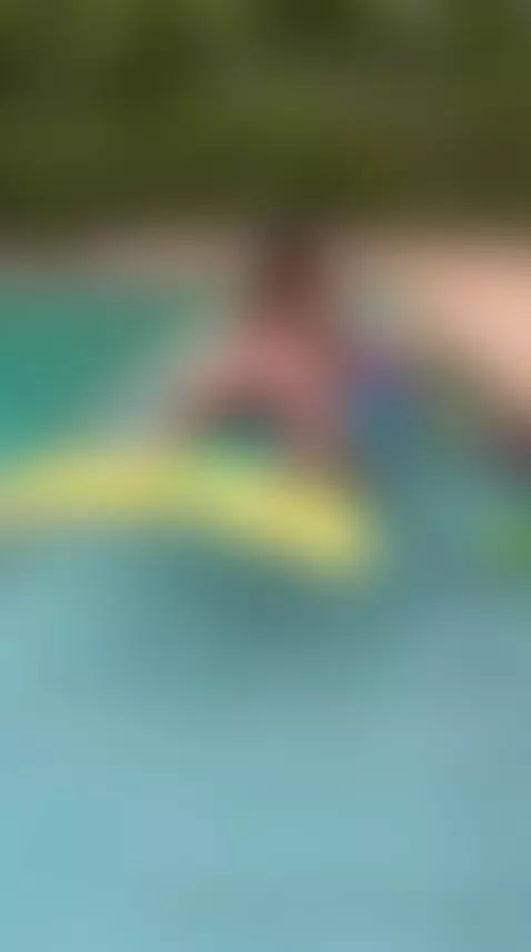 que rico alguien que se meta y despues me la meta 🍆💦🙈 by scarletbenz