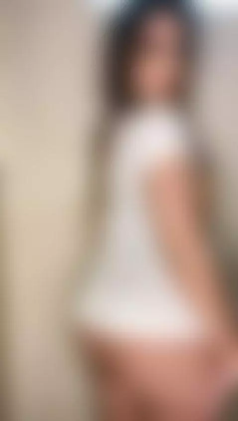 I am back make me hot welcome please by scarletbenz