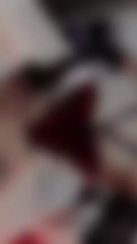 Sutil rojo 💋 by youredtemptation