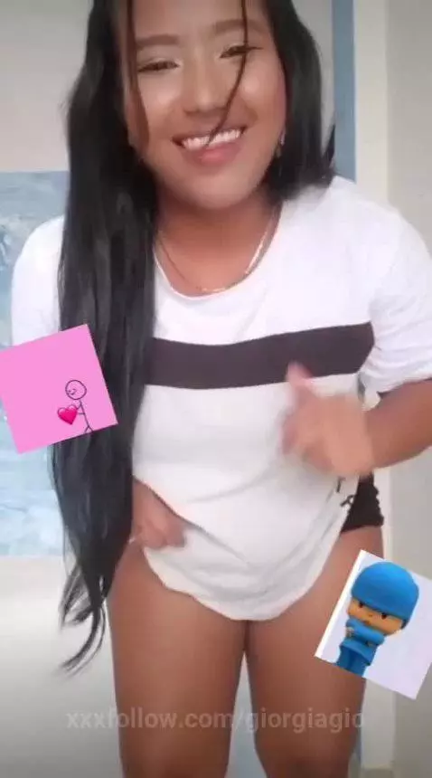 Shaking my ass just to turn you on 😈🍑🔥 by giorgiagio