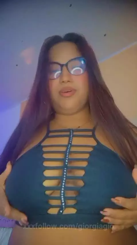 Sensual and naughty, letting you imagine every move 😏💦 by giorgiagio