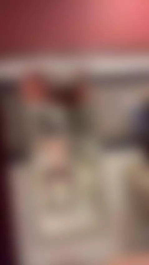 Public Restaurant Squats by eduugoo