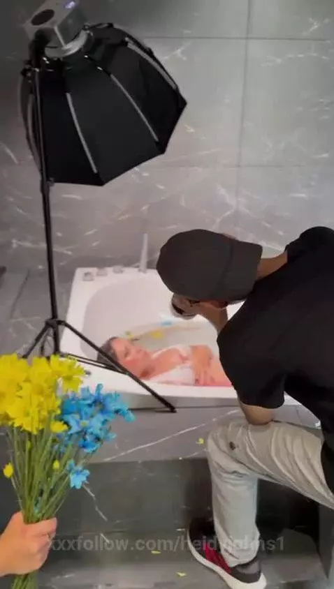 Hello, how are you? Something new is loading! Keep an eye on... by heidyjohns1