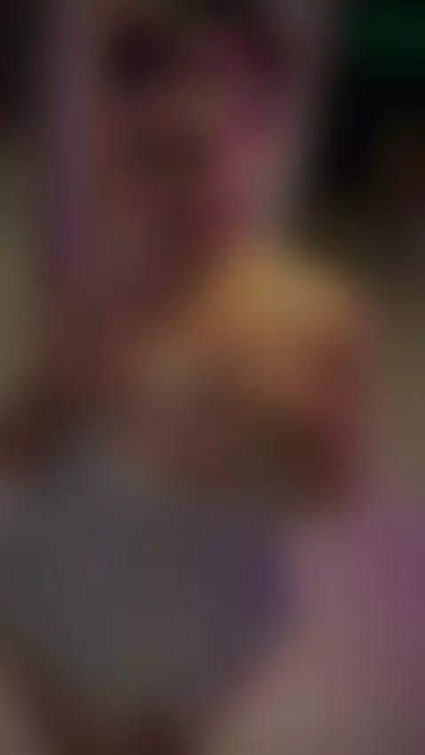 Come and touch my hot body! by cathywills1