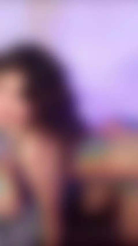 Morena, estás más fina
I like dominicanas
Boricuas and colom... by maya-house