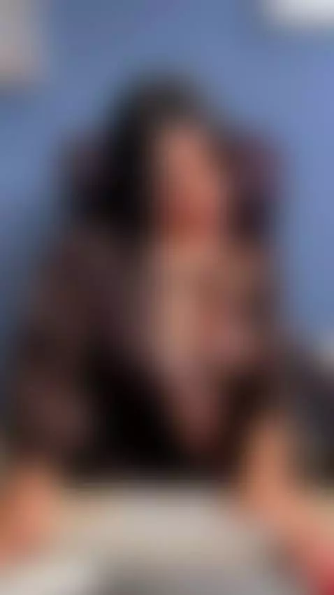 "No te prometo amor… pero sí noches inolvidables 🌙" / "I don... by sofitatoo