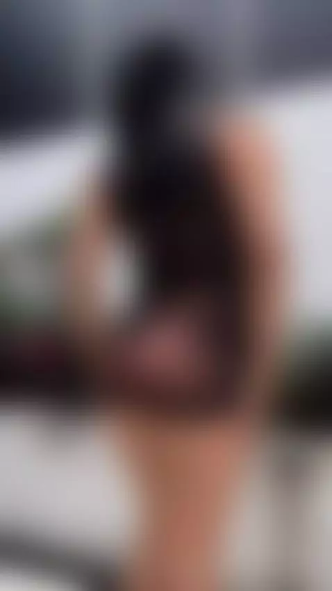 "Doy más que ganas… doy razones 💋" / "I don’t just give you ... by sofitatoo