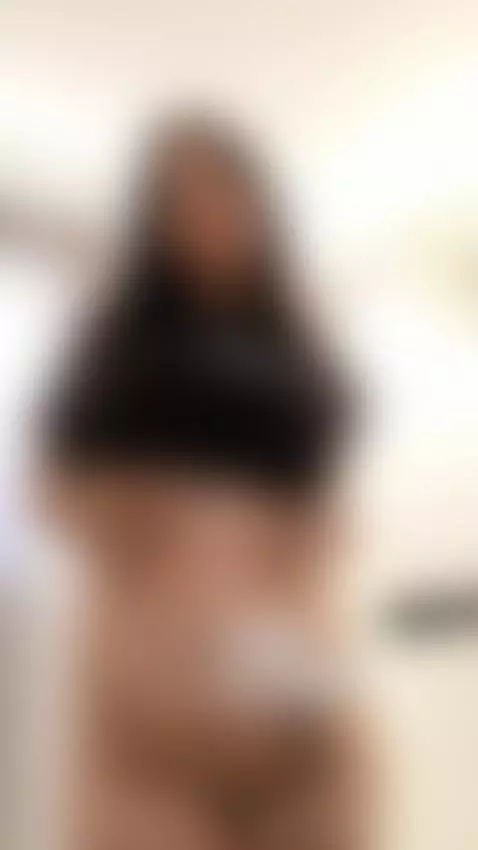 I’ll go deeper if you subscribe… / Iré más profundo si te su... by sofitatoo