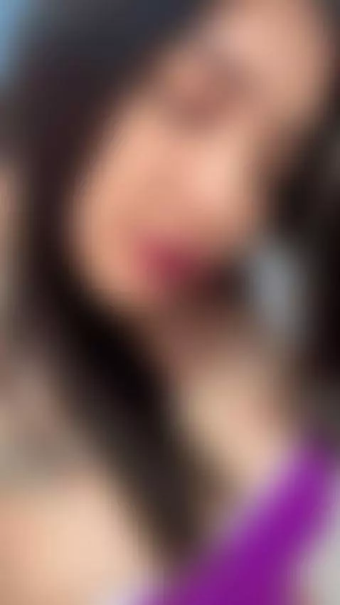 Temptation looks good on you… follow me. / La tentación te q... by sofitatoo