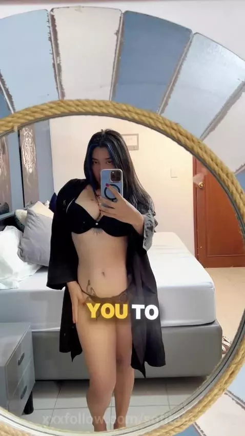 "Un video más, una tentación más... / One more video, one mo... by sofitatoo