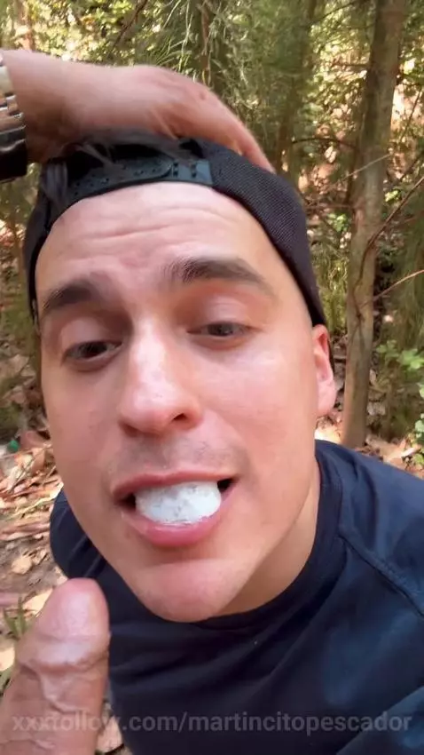 My mouth is for cum by martincitopescador