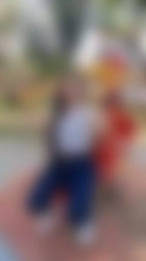 Ven y hacemos ejercicio juntos 😎 by loreen-grey