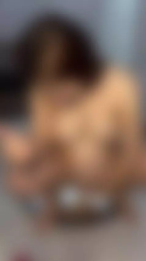 It feels sexy naughty when cum is dripping off my face by katykitten