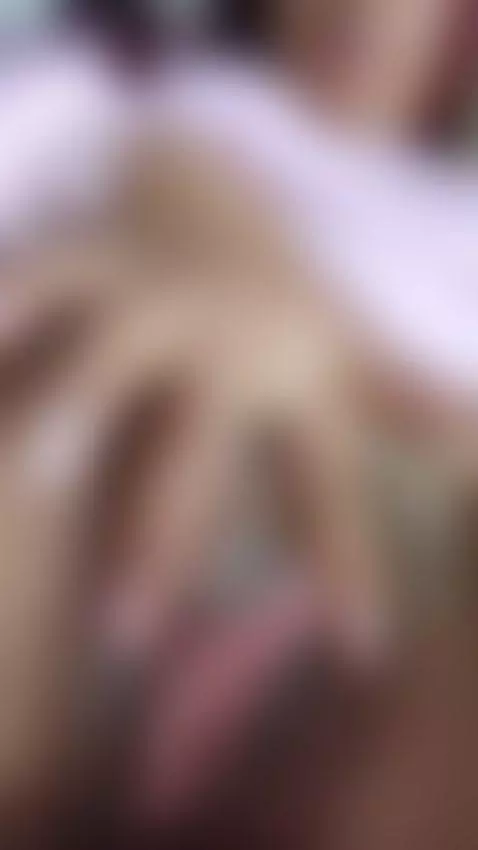 stick your tongue by dayrojas23