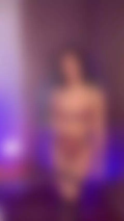 https://www.camsoda.com/es/renataa-black by renatablack