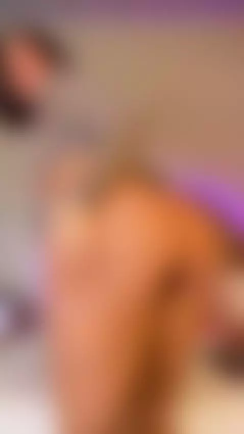 https://www.camsoda.com/es/renataa-black by renatablack