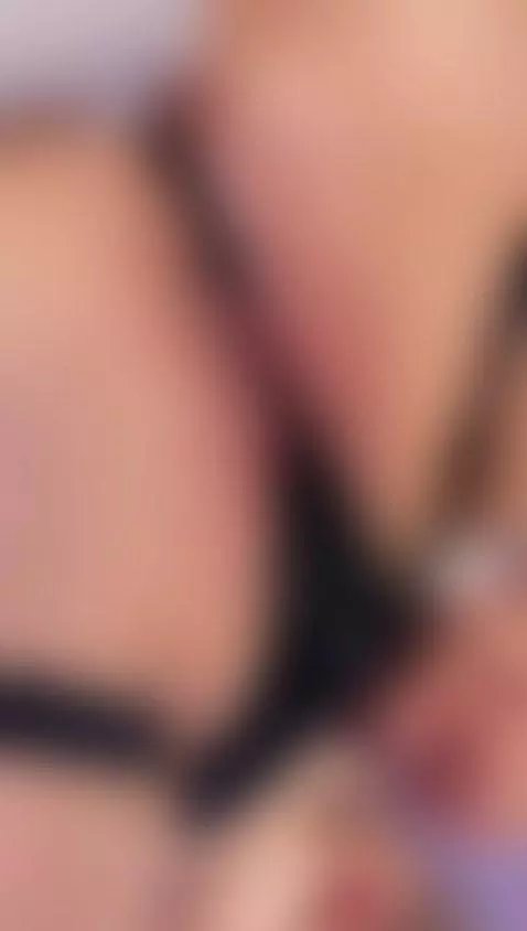 put your fingers inside my pussy by nikavelvet