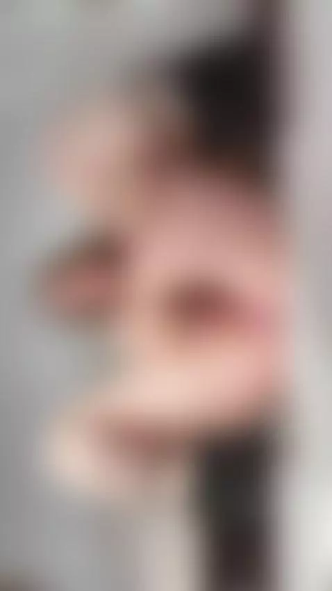 This petite teen got more than just good looks by magicalevelynn