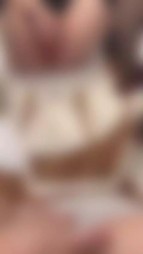 Do petite girls turn you on? by magicalevelynn