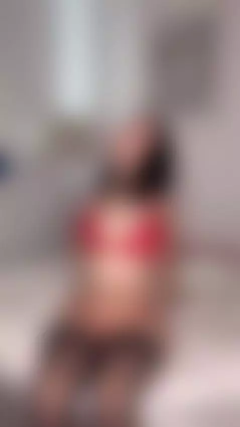 I accept volunteers to fuck my teen body by virginlily