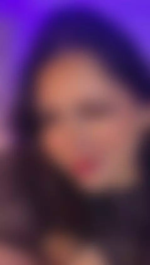 Do you like hot busty women? Are you in the right room, shal... by emmamyles