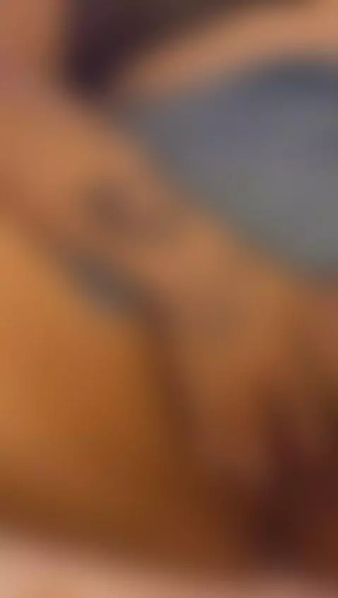 Let yourself be conquered by my angel face and my wet pussy ... by emmamyles