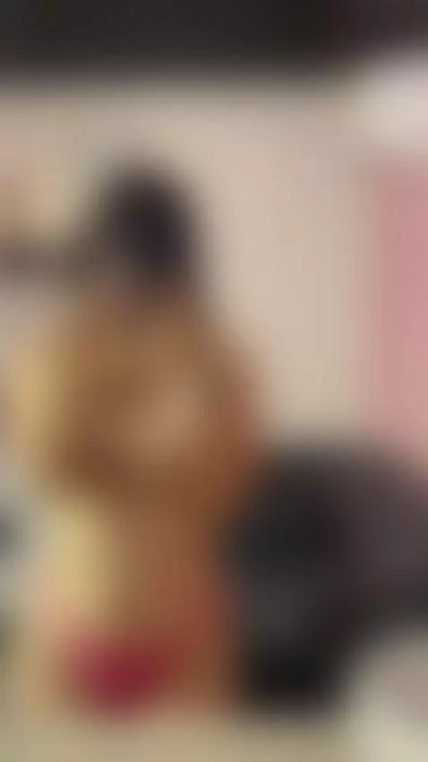 A beautiful natural tits only for you by juliaspencer69