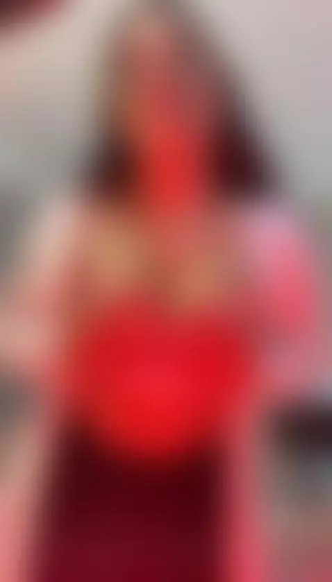 I will lift my skirt to fuck me by juliaspencer69