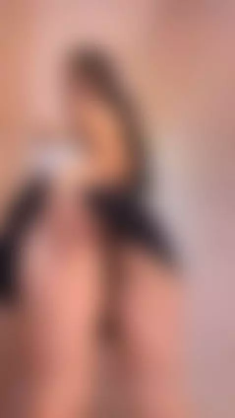 OMG ! I don't have panties today ... by juliaspencer69