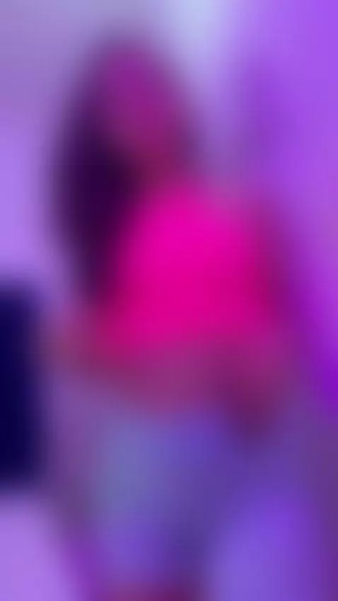 If you want to see more, follow me.😘🔥 by karlaagrey