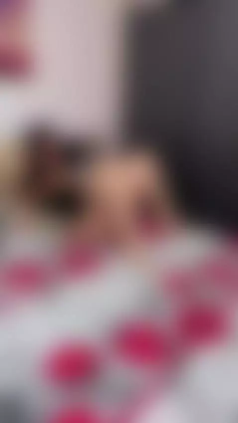 👠 Whispering dirty things to you is one of my specialties...... by karlaagrey