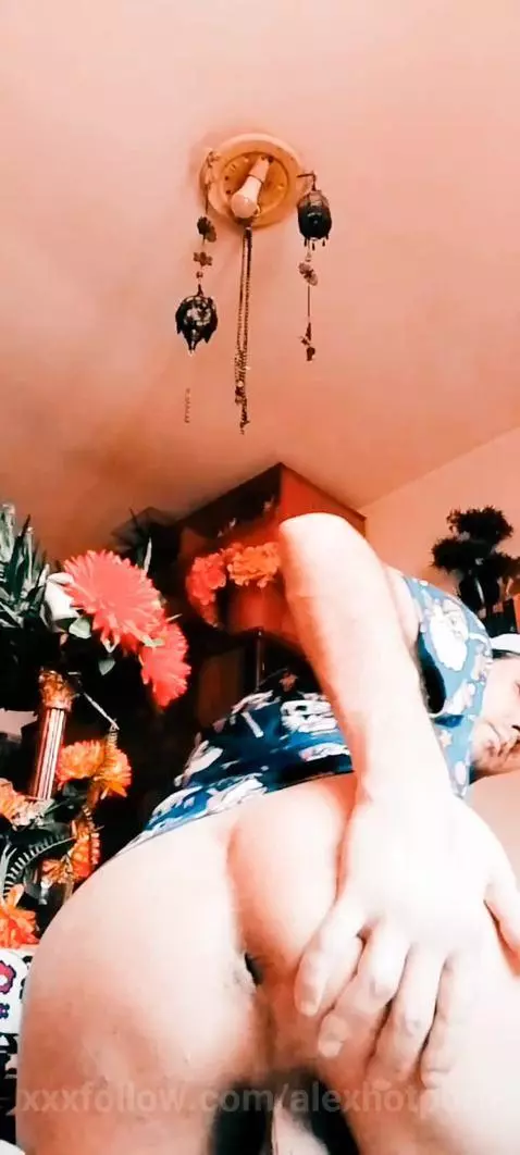 😋🍑🥵Caress My Sexy Boy Ass🥵🍑😋 by alexhotporn