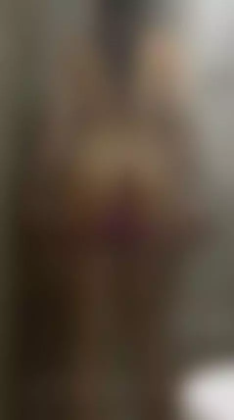 Shower with me! 😈💦 by jenn-montoyax