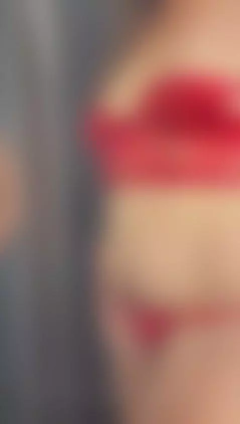 look at this milf with tattoos by luna-naughty1