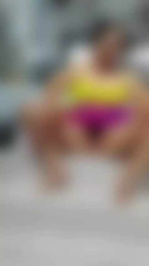 una divertida señora, ven y mira mi transmicion by luna-naughty1