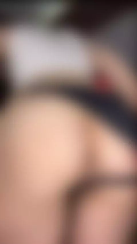 Look but don’t touch… unless you subscribe 😘 by emmaamain