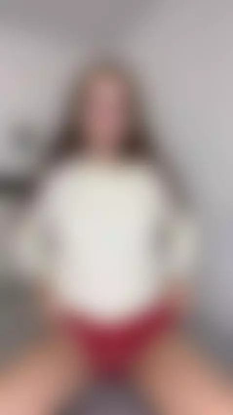 I'm the reason "late night thoughts" exist 😜 OnlyFans by emmaamain