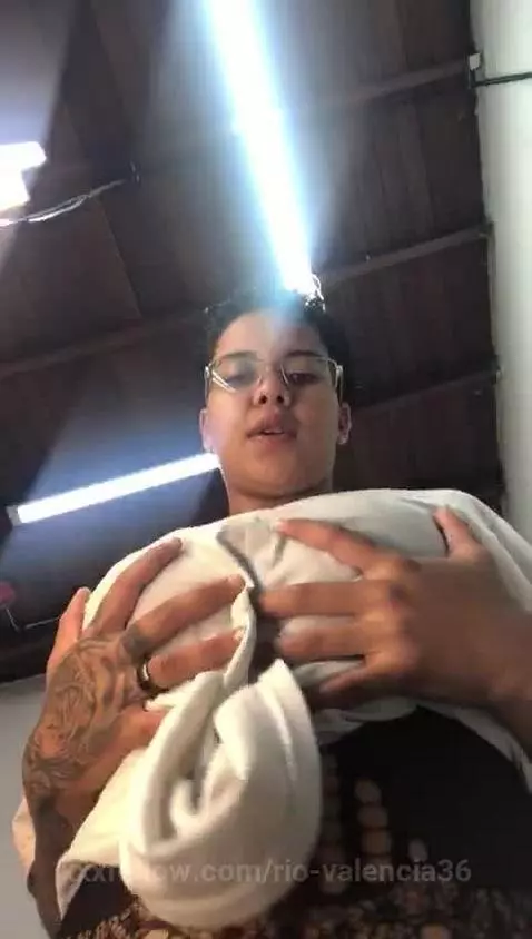 It's not what you see, it's what I don't show. Find me and d... by rio-valencia36