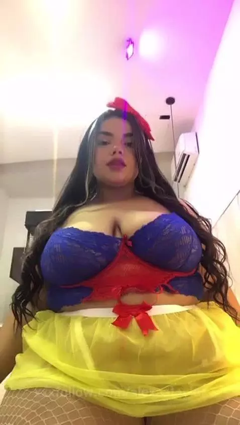 Wanna taste my forbidden apple? 🍎😈 by alexaataylor