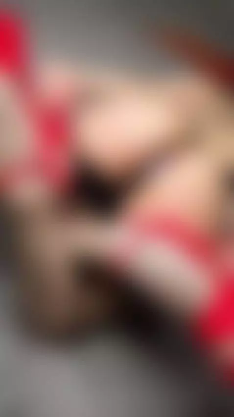 Oh how it stretches my asshole🍑 by aleksavamp