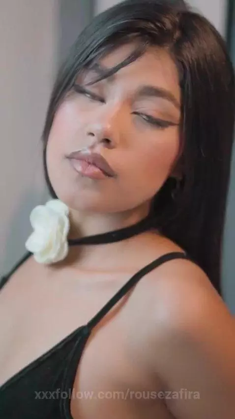 Ass Spread for Your Pleasure by rousezafira