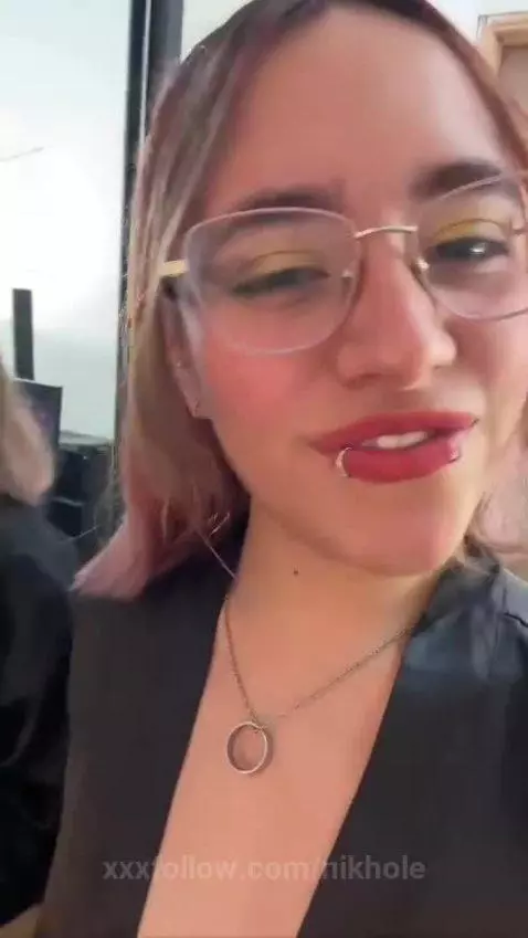 I am that girl who enjoys the game ... Do you want to play w... by nikhole