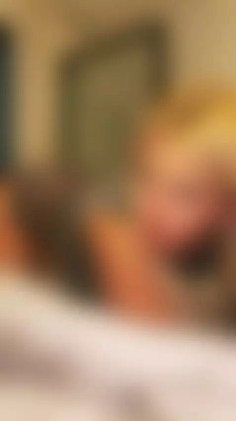 I wish I could have you in my bed by lizziebunny